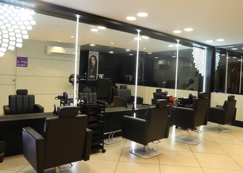 Naturals-salon-Beauty-parlour-Gokul-hubballi-dharwad-Karnataka-3