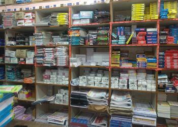 Navjeevan-book-stall-Book-stores-Dhule-Maharashtra-2