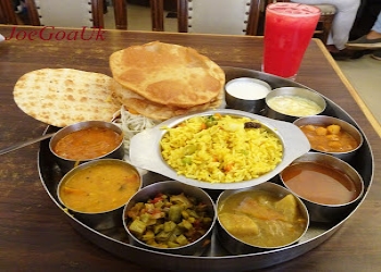 Navtara-veg-restaurant-Pure-vegetarian-restaurants-Goa-Goa-2