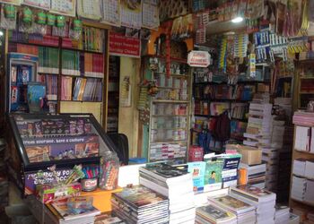 Nawal-book-depot-Book-stores-Amravati-Maharashtra-3