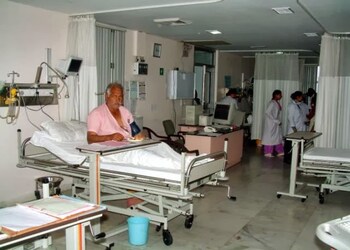 Nayyar-hospital-Private-hospitals-Amritsar-Punjab-2