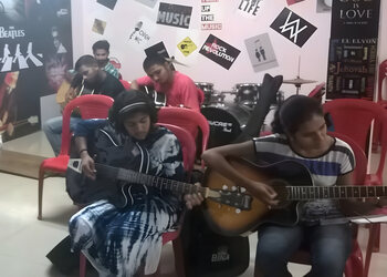 New-age-the-music-centre-Guitar-classes-Nanded-Maharashtra-2