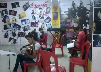 New-age-the-music-centre-Guitar-classes-Nanded-Maharashtra-3