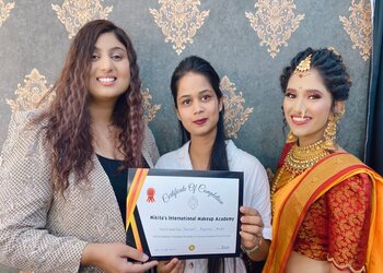 Nikitas-international-makeup-training-academy-Makeup-artist-Thane-Maharashtra-3
