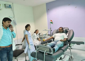 Niramayah-blood-bank-24-hour-blood-banks-Patna-Bihar-2