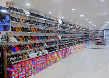 Nitin-traders-Shoe-store-Solapur-Maharashtra-3