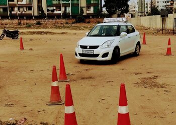 Om-motor-driving-school-Driving-schools-Ahmedabad-Gujarat-3
