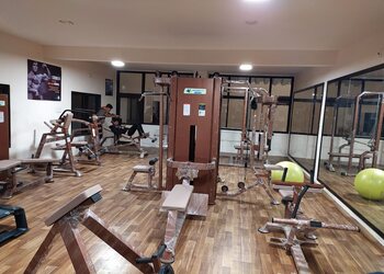 Ontrackyou-Gym-equipment-stores-Vadodara-Gujarat-2