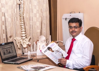 Ortho-neuro-chiropractic-physiotherapy-clinic-Physiotherapists-Sector-16a-noida-Uttar-pradesh-1