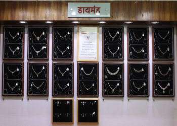 P-n-gadgil-sons-ltd-Jewellery-shops-Canada-corner-nashik-Maharashtra-2