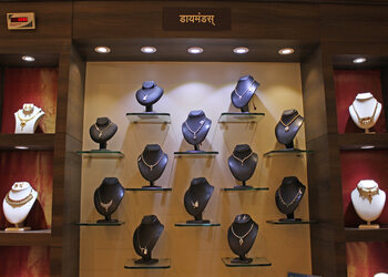 P-n-gadgil-sons-ltd-Jewellery-shops-Dhule-Maharashtra-2