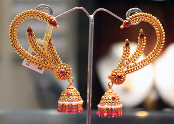 P-n-gadgil-sons-ltd-Jewellery-shops-Dhule-Maharashtra-3