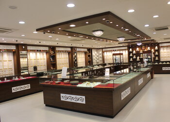 P-n-gadgil-sons-ltd-Jewellery-shops-Solapur-Maharashtra-3