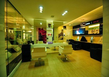 Page3-luxury-salon-Beauty-parlour-Coimbatore-Tamil-nadu-2