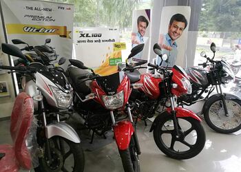Pankaj-auto-Motorcycle-dealers-Jalgaon-Maharashtra-2