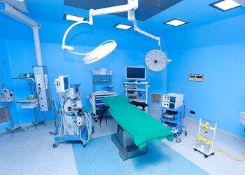 Paras-hospitals-Orthopedic-surgeons-Udaipur-Rajasthan-3