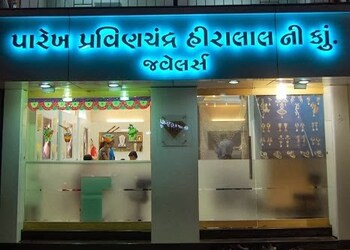 Parekh-pravinchandra-hiralal-co-Jewellery-shops-Bhavnagar-terminus-bhavnagar-Gujarat-1
