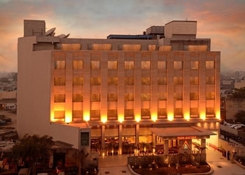 Park-ascent-4-star-hotels-Noida-Uttar-pradesh-1