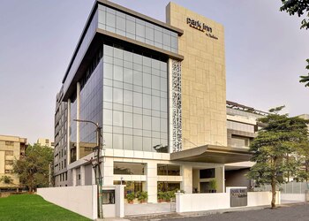 Park-inn-by-radisson-4-star-hotels-Surat-Gujarat-1
