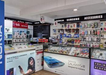 Phone-merchants-Mobile-stores-Athwalines-surat-Gujarat-2