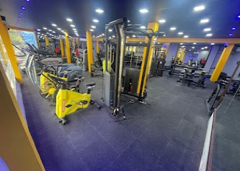 Physc-gym-vashi-247-Gym-Navi-mumbai-Maharashtra-2