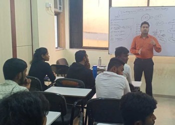 Pioneer-academy-Coaching-centre-Andheri-mumbai-Maharashtra-3