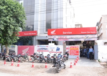 Pioneer-one-honda-Motorcycle-dealers-Sector-15-noida-Uttar-pradesh-1