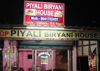 Piyali-biriyani-house-Fast-food-restaurants-Haldia-West-bengal-1