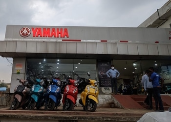 Pmg-motors-Motorcycle-dealers-Dolamundai-cuttack-Odisha-1