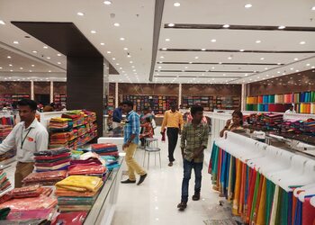 Pothys-Clothing-stores-Hasthampatti-salem-Tamil-nadu-2