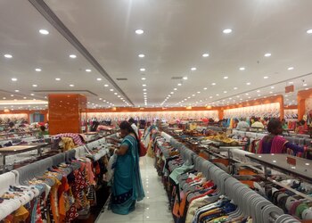 Pothys-Clothing-stores-Hasthampatti-salem-Tamil-nadu-3