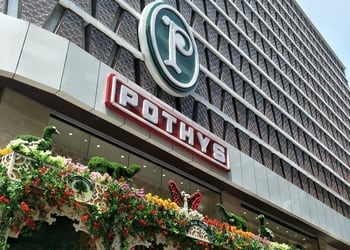 Pothys-Clothing-stores-Majestic-bangalore-Karnataka-1