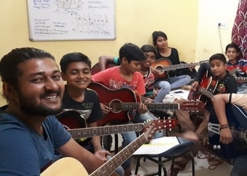 Prashant-panda-music-classes-Guitar-classes-Bhilai-Chhattisgarh-1