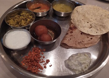 Preeti-dining-hall-Family-restaurants-Solapur-Maharashtra-3