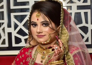 Puja-pandey-professional-makeup-artist-Makeup-artist-Dharavi-mumbai-Maharashtra-1