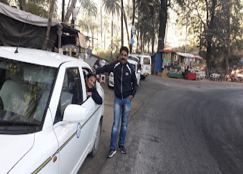 Pujari-tour-travels-Travel-agents-Udaipur-Rajasthan-2