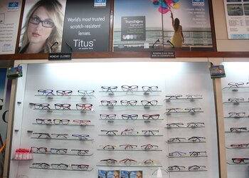 R-n-shinde-and-sons-Opticals-Worli-mumbai-Maharashtra-2