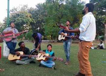 Raag-d-musical-academy-Guitar-classes-Bathinda-Punjab-3