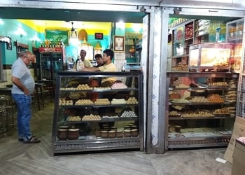 Radha-rani-mistanno-bhander-Sweet-shops-Malda-West-bengal-2
