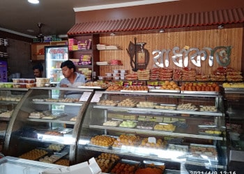 Radhakanta-sweets-Sweet-shops-Midnapore-West-bengal-3