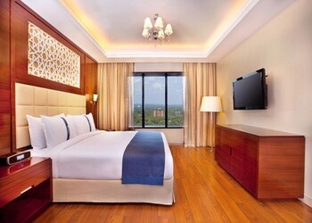 Radisson-blu-5-star-hotels-Kochi-Kerala-2