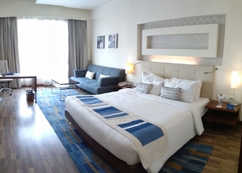 Radisson-blu-hotel-4-star-hotels-Noida-Uttar-pradesh-2