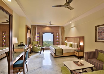 Radisson-hotel-5-star-hotels-Jodhpur-Rajasthan-2
