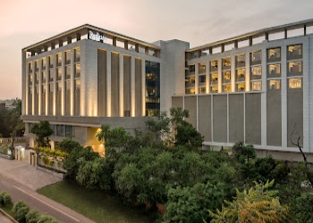 Radisson-hotel-bhopal-4-star-hotels-Bhopal-Madhya-pradesh-2
