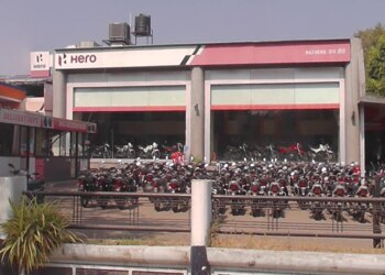 Raj-auto-Motorcycle-dealers-Aurangabad-Maharashtra-1