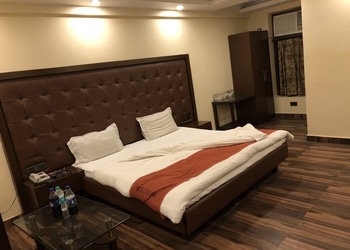 Raj-mahal-3-star-hotels-Moradabad-Uttar-pradesh-2