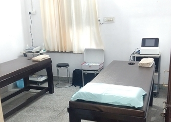 Raj-physiotherapy-rehabilitation-clinic-Physiotherapists-Panipat-Haryana-3