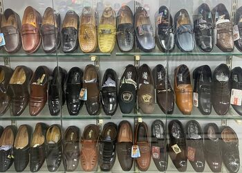 Raja-footwear-Shoe-store-Bhavnagar-Gujarat-2