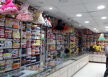 Rajdhani-garment-junction-Clothing-stores-Malegaon-Maharashtra-2