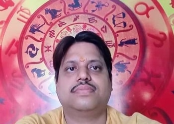 Rajeev-palm-astro-world-Astrologers-Bareilly-Uttar-pradesh-1